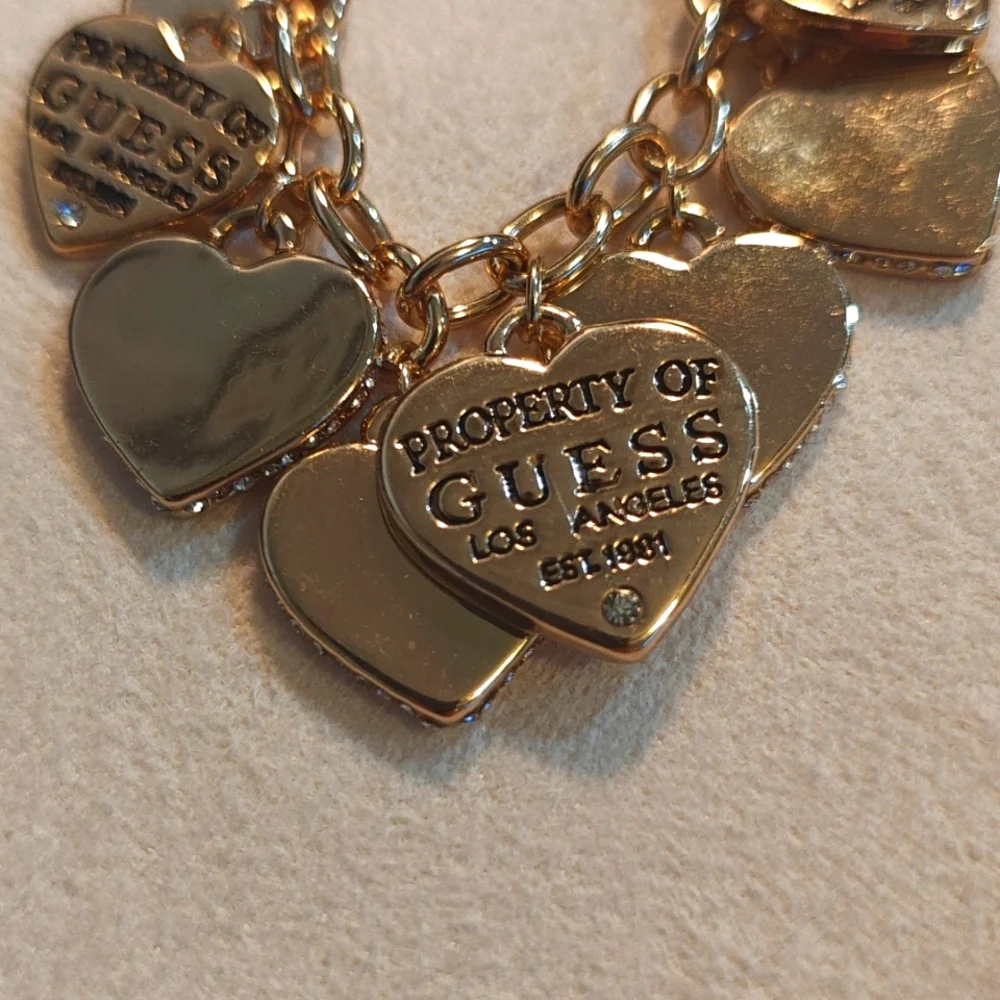 Guess Hearts Necklace - Picture 5 of 5
